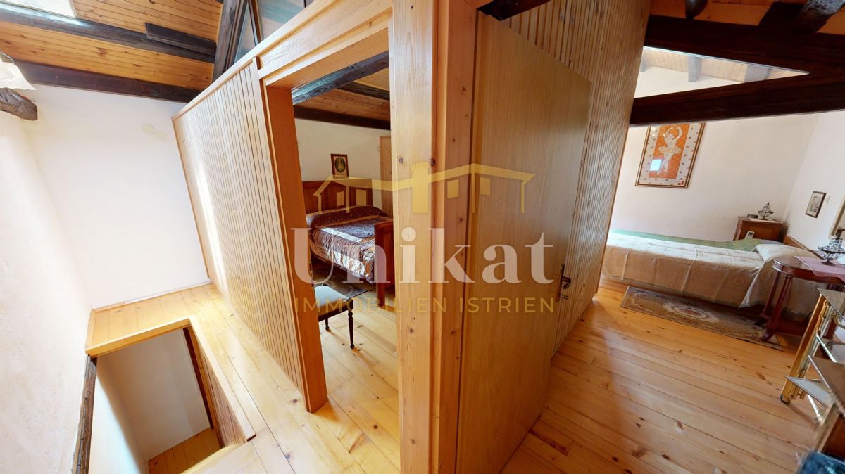 Prenovljena kamnita hiša